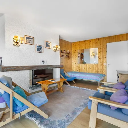 Appartement Saturne 210 Sur La Place Du Village A Anzère