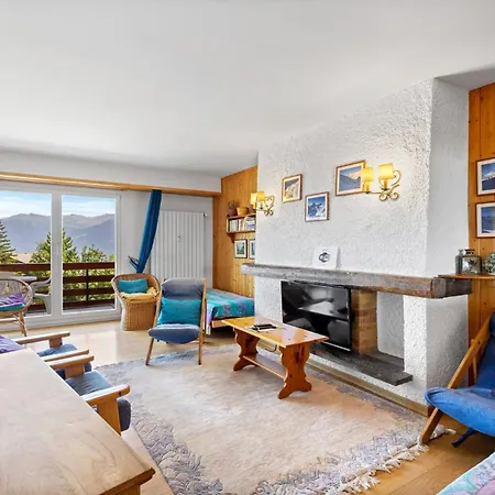 Appartement Saturne 210 Sur La Place Du Village A