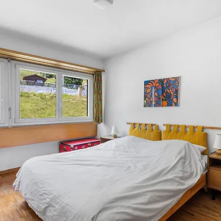 Saturne 210 Sur La Place Du Village A Apartamento