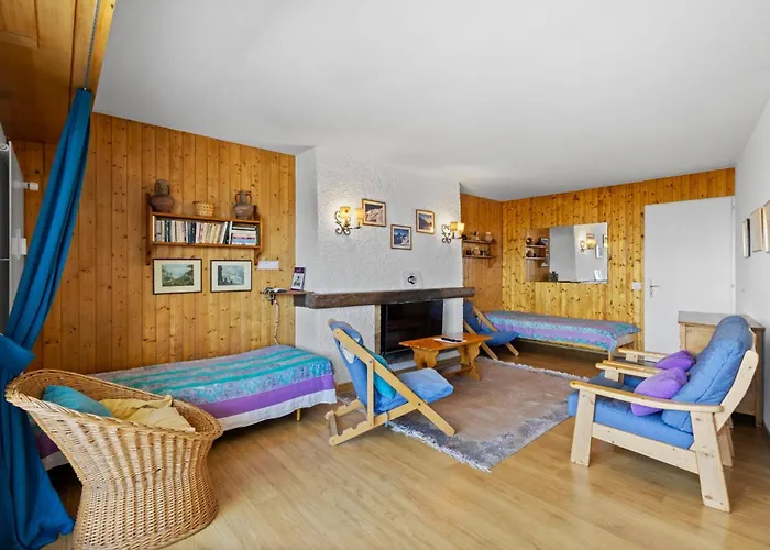 Saturne 210 Sur La Place Du Village A Anzère