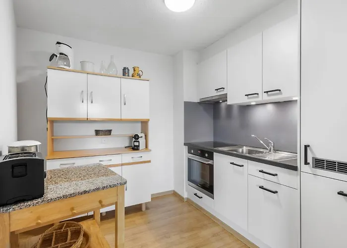 Saturne 210 Sur La Place Du Village A Lejlighed *