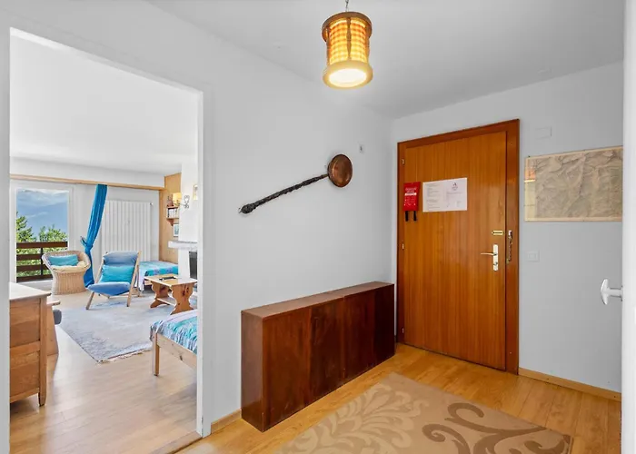 Saturne 210 Sur La Place Du Village A Appartement