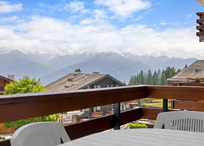 Saturne 210 Sur La Place Du Village A Lejlighed