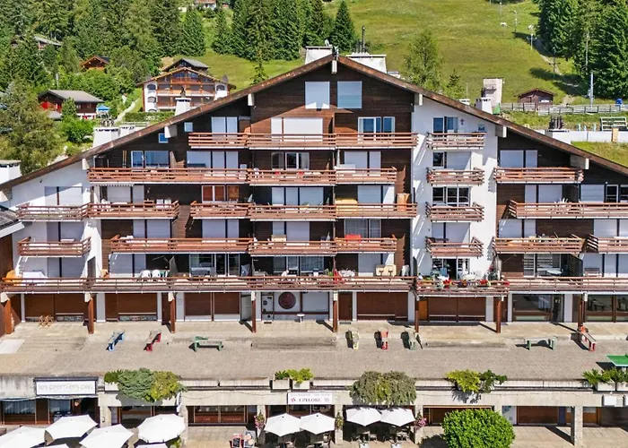 Saturne 210 Sur La Place Du Village A Anzère