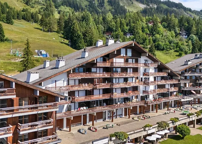 Saturne 210 Sur La Place Du Village A Anzère